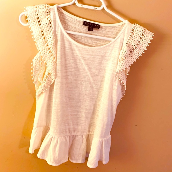 Highline Top - Picture 2 of 4